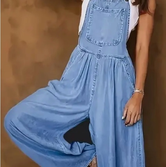 Stylish Blue Denim Overalls, wide leg medium - Picture 4 of 7